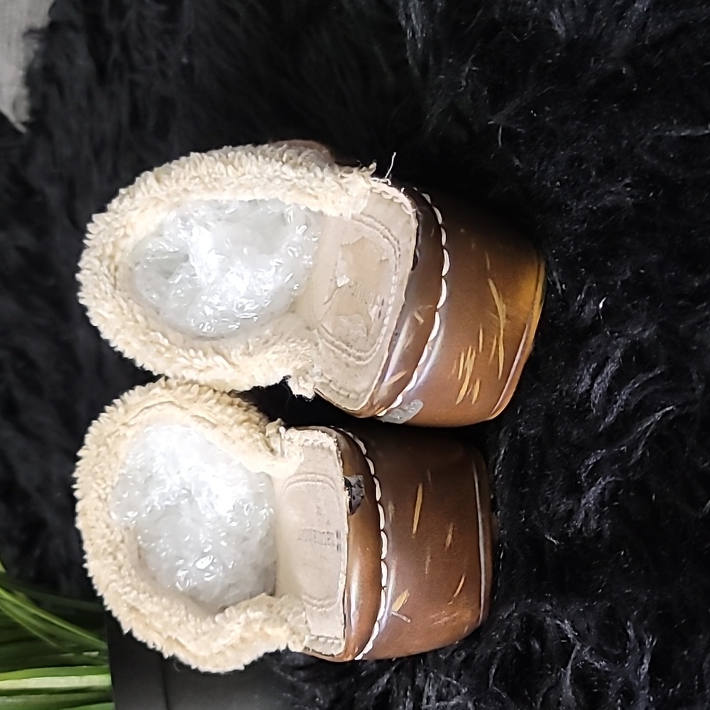 🫏 Naturalizer Tan Fleece-Lined Mules Size 8 - Picture 5 of 10